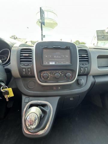 Renault Trafic image 7