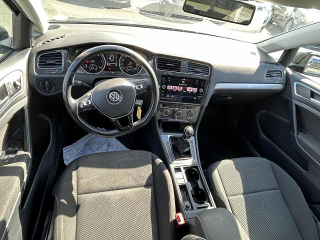 Volkswagen Golf image 6
