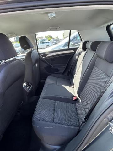 Volkswagen Golf image 4