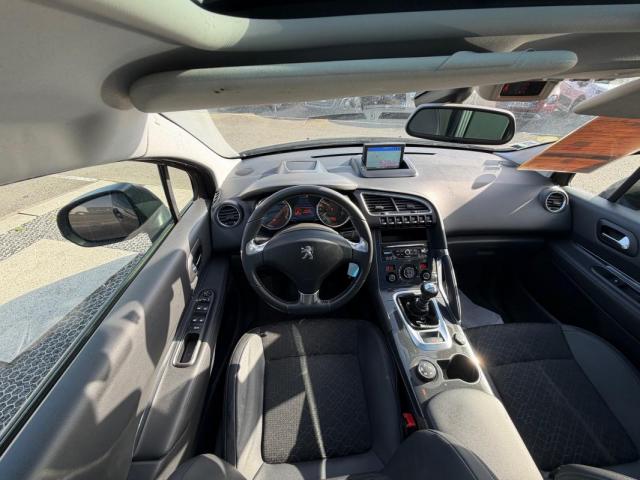 Peugeot 3008 image 1