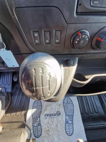 Renault Master image 2