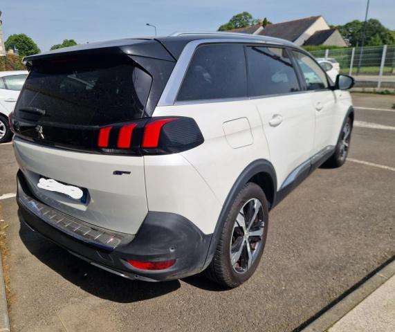 Peugeot 5008 image 6