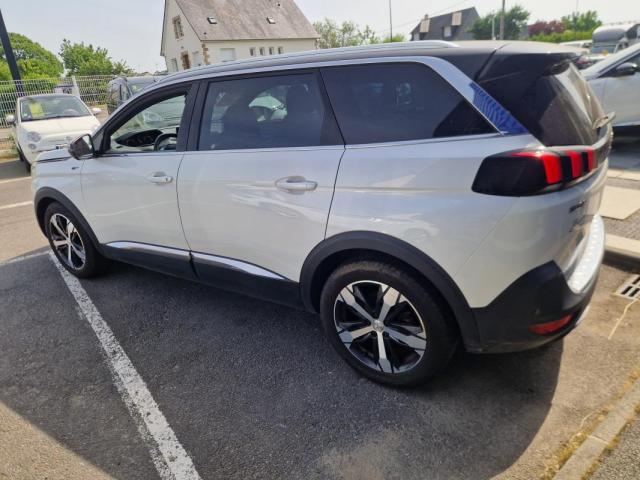 Peugeot 5008 image 4