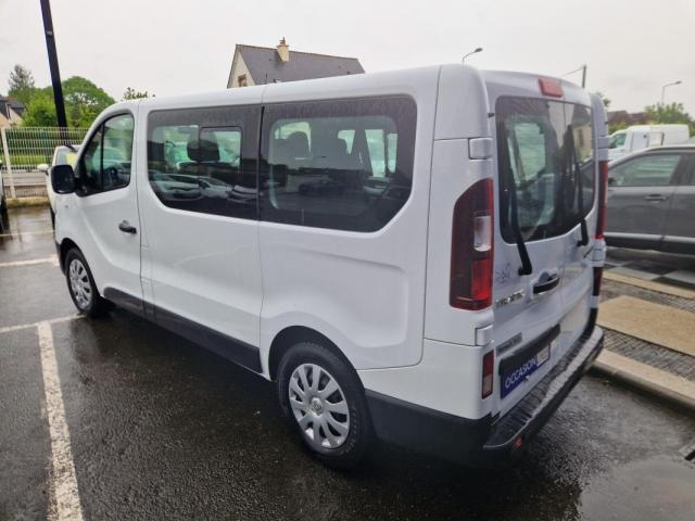 Renault Trafic image 2