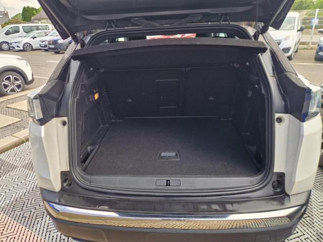 Peugeot 3008 image 2