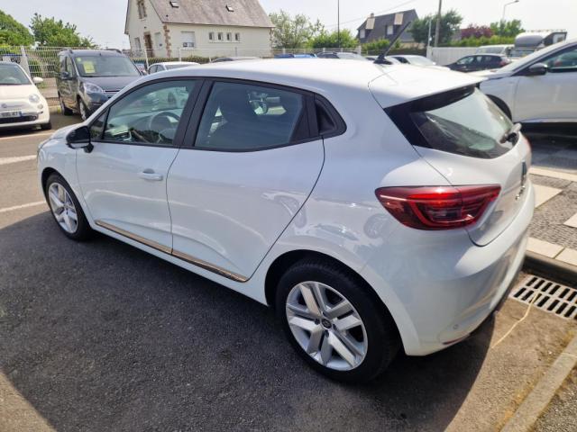 Renault Clio image 2