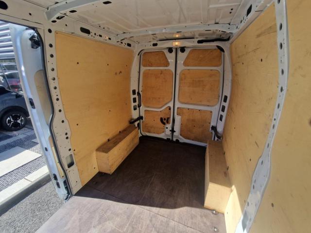 Renault Master image 7