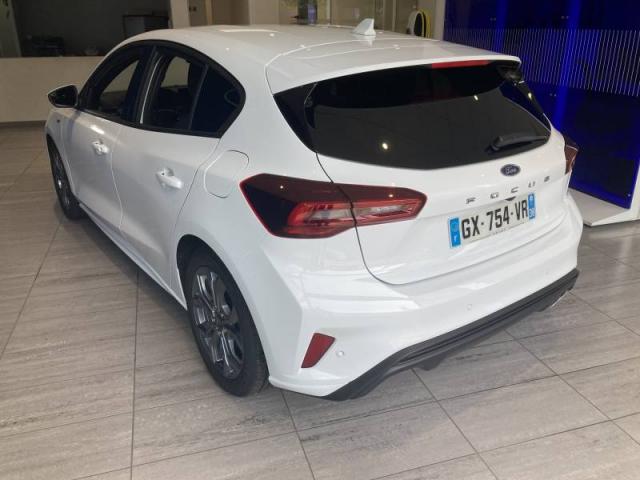 Ford Focus image 2