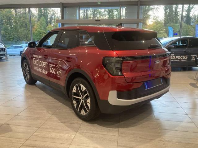 Ford Explorer image 3