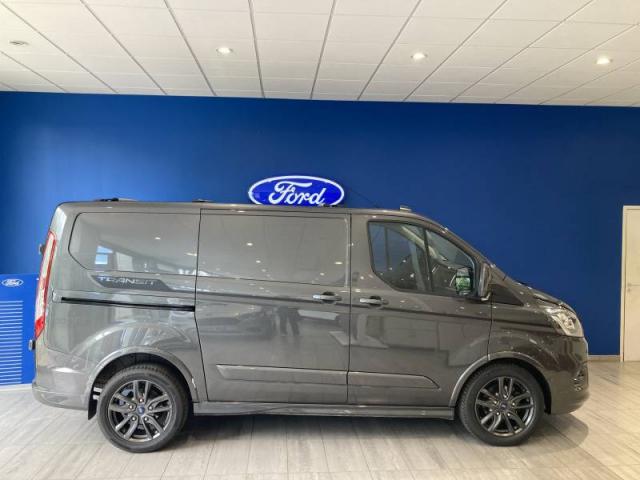 Ford Transit image 7