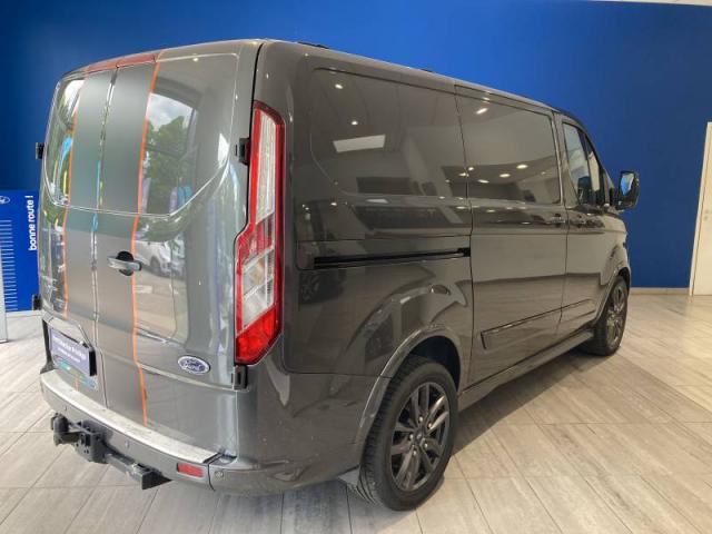 Ford Transit image 2