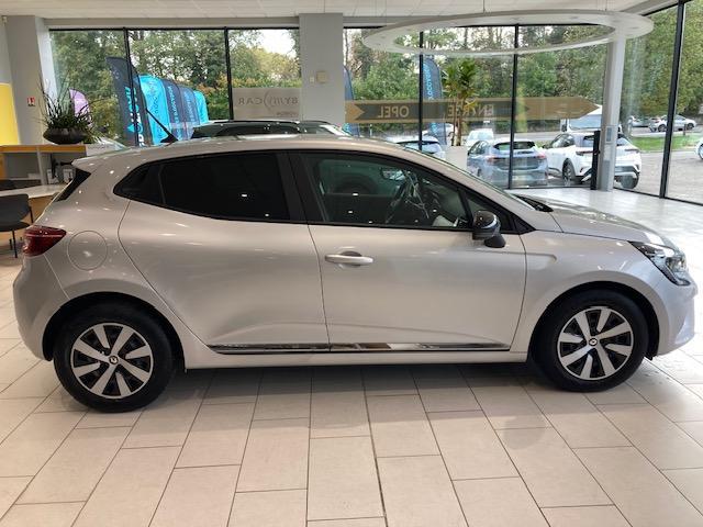 Renault Clio image 9