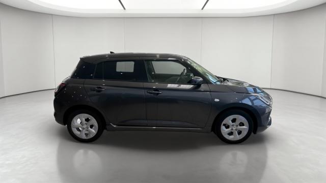 Suzuki Swift image 9