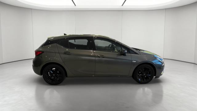 Opel Astra image 2