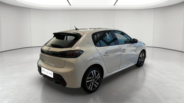Peugeot 208 image 5