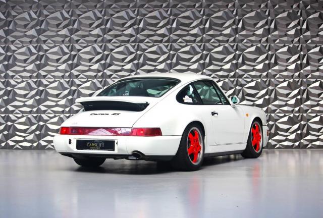 Porsche 911 image 6