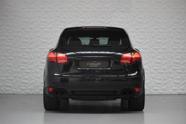 Porsche Cayenne image 6