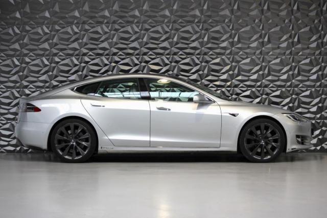 Tesla Model S image 8