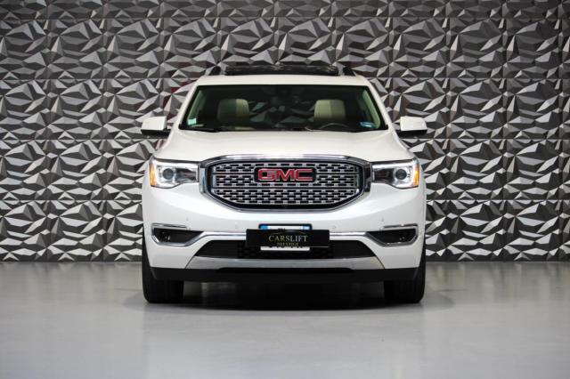 Gmc Acadia image 6