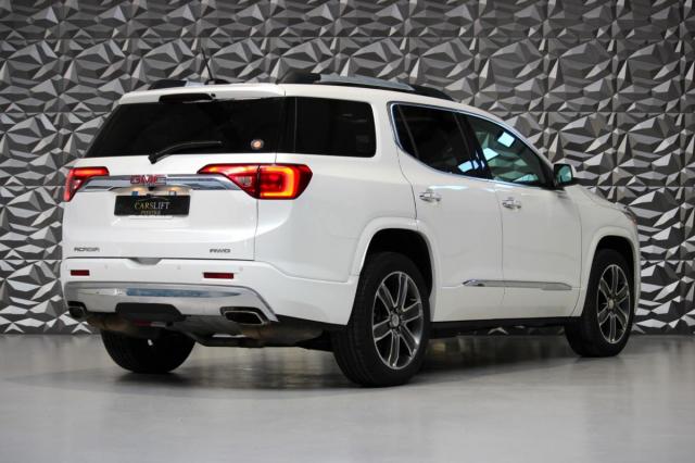 Gmc Acadia image 5