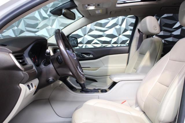 Gmc Acadia image 1