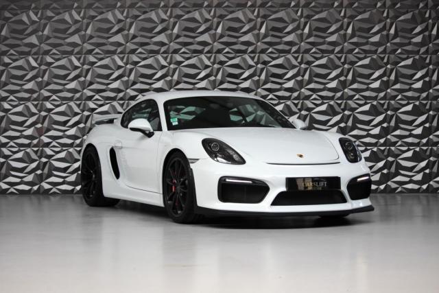 Porsche Cayman image 6
