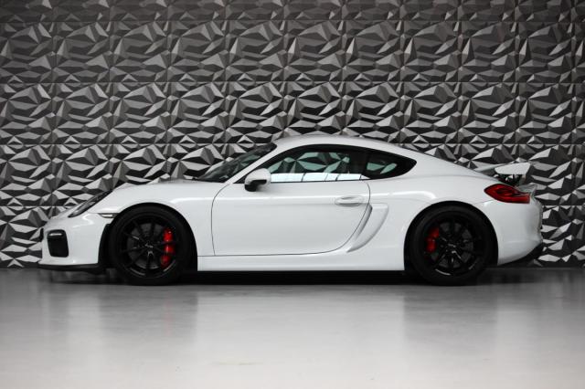 Porsche Cayman image 8