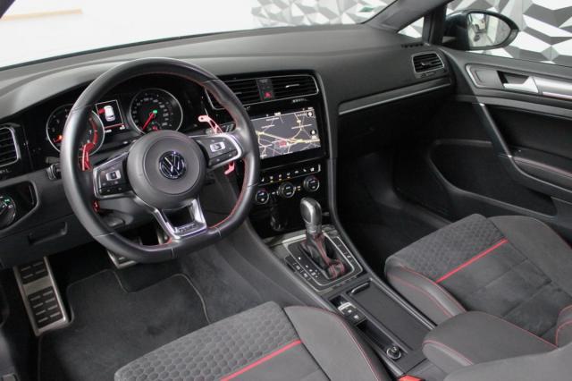 Volkswagen Golf image 2