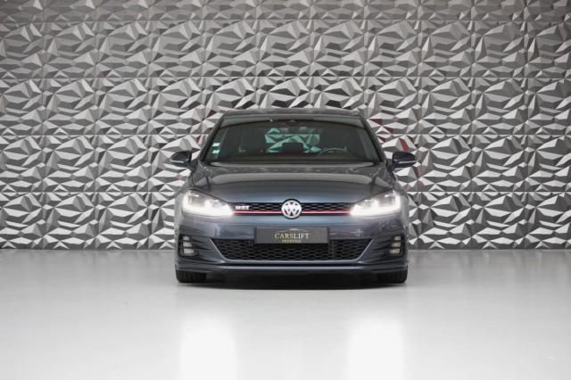 Volkswagen Golf image 8