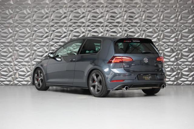 Volkswagen Golf image 6