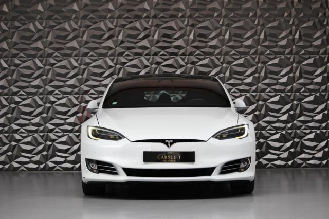 Tesla Model S image 6