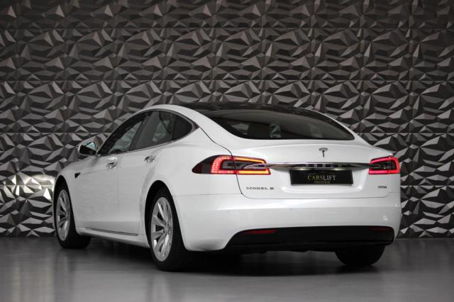 Tesla Model S image 8