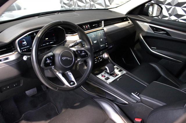 Jaguar F-Pace image 5