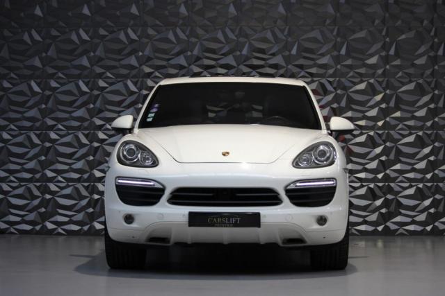 Porsche Cayenne image 2
