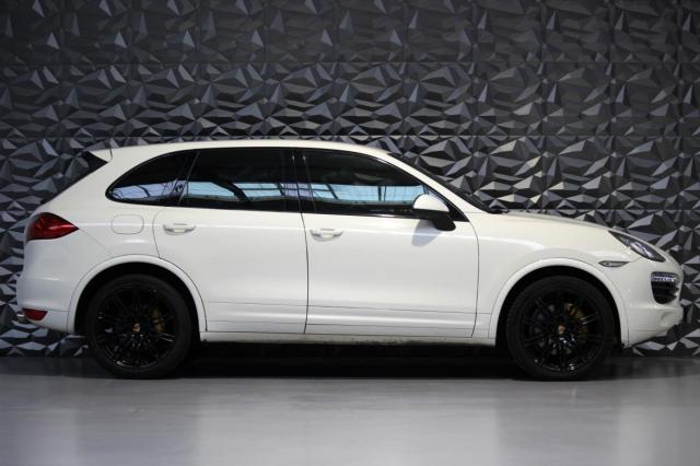 Porsche Cayenne image 6