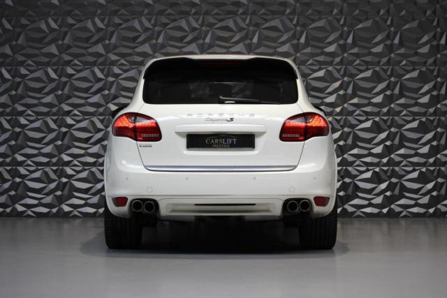 Porsche Cayenne image 1