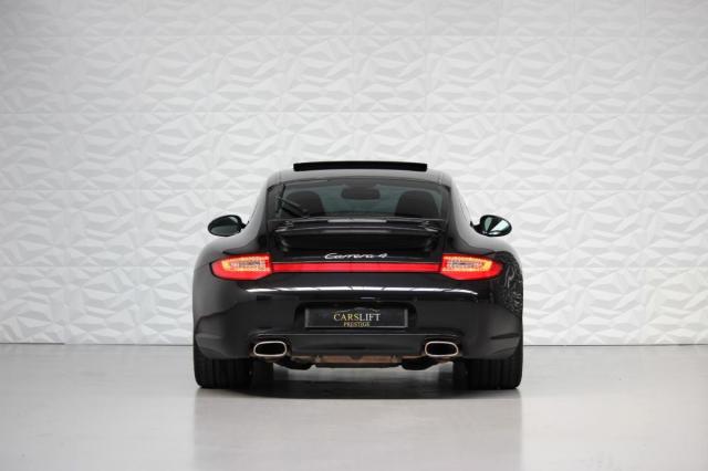 Porsche 911 image 4