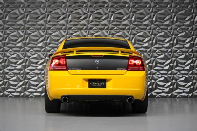 Dodge Charger image 7
