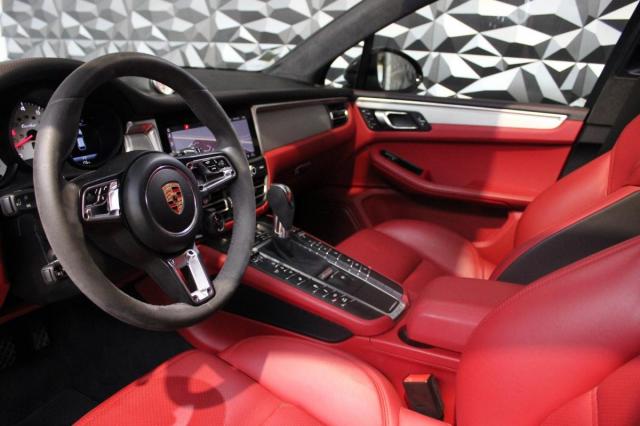 Porsche Macan image 8