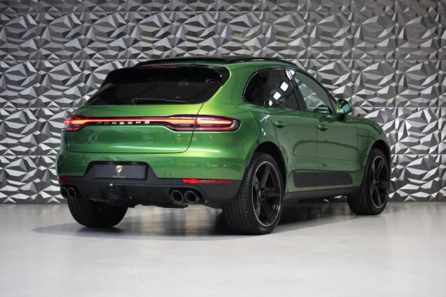 Porsche Macan image 9