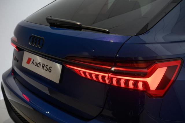 Audi Rs6 Avant image 5