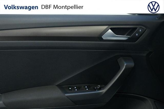 Volkswagen T-Roc image 3
