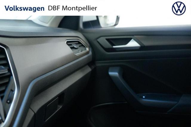 Volkswagen T-Roc image 2