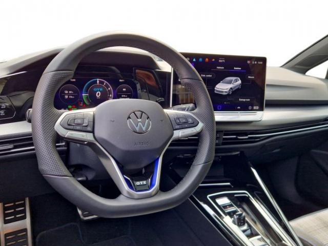 Volkswagen Golf image 8