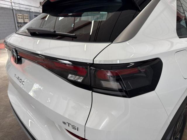 Volkswagen T-Roc image 5