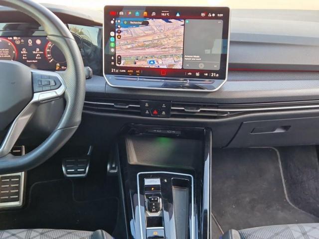 Volkswagen Golf Sw image 2