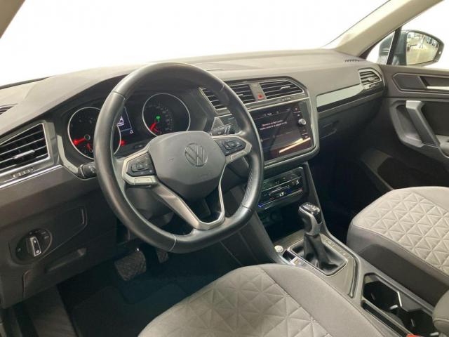 Volkswagen Tiguan image 8