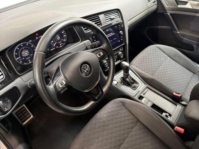 Volkswagen Golf image 2