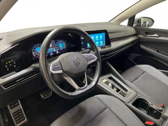 Volkswagen Golf image 9