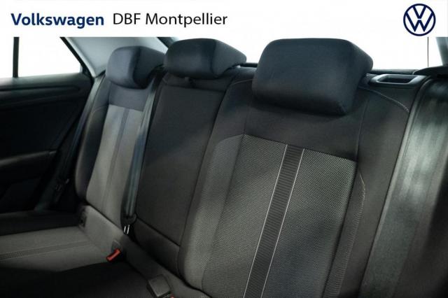 Volkswagen T-Roc image 3